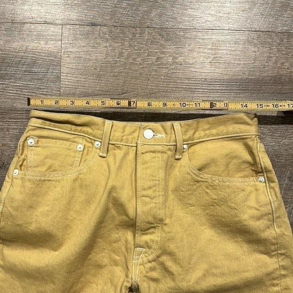 Levi’s hand dyed raw edge, high waisted mustardyellow Bermuda shorts size 34 - Picture 4 of 9